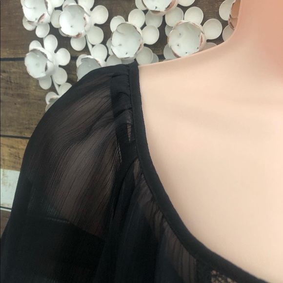 Vera Wang Princess Top - Picture 3 of 4